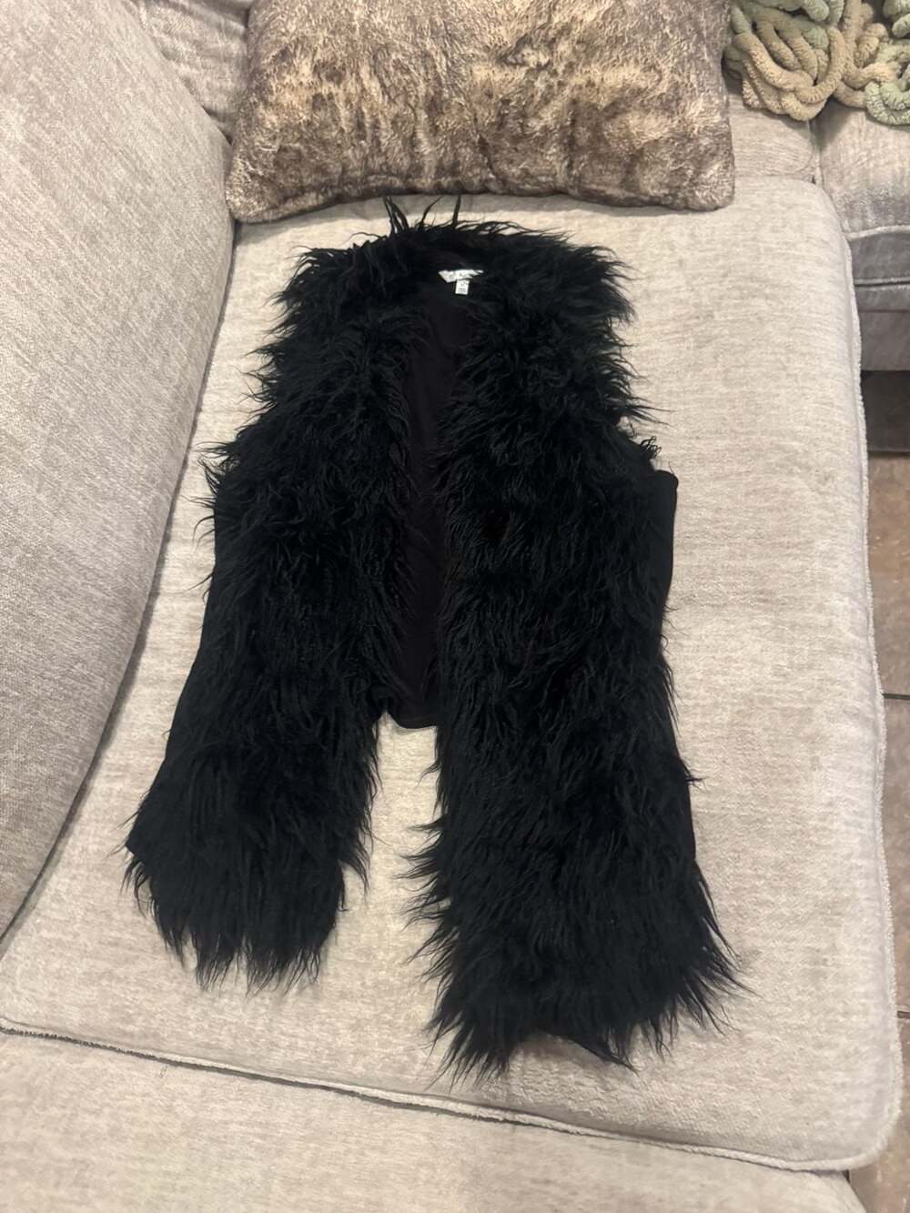 Cabi Faux Fur Vest Size M Black Shag Trim Open Front